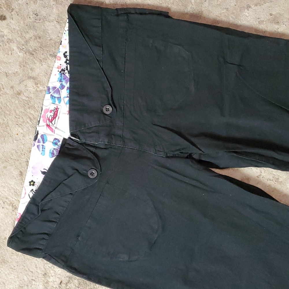 Rusty Capris - Picture 2 of 4